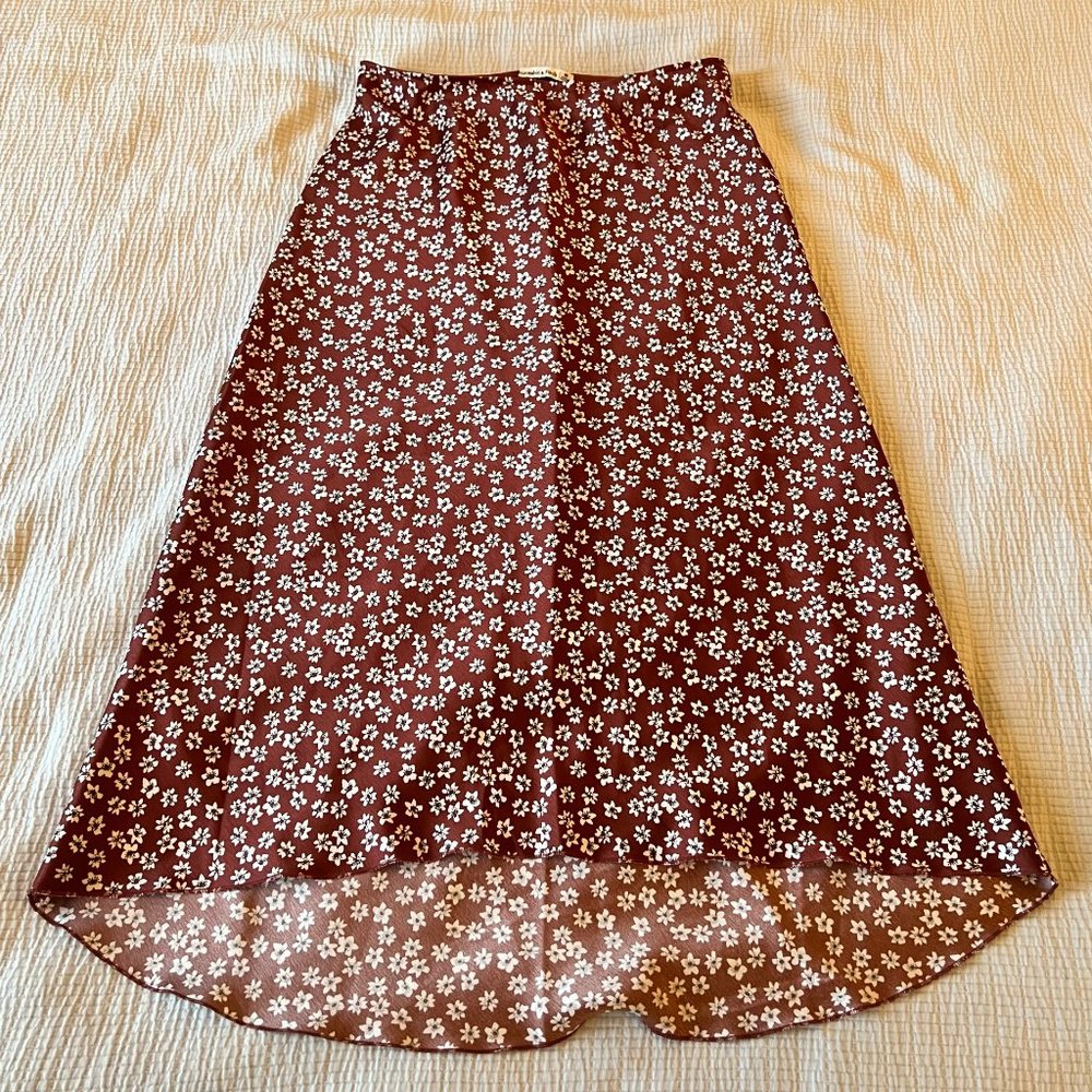 NWOT Abercrombie Brown Floral Midi Slip Skirt